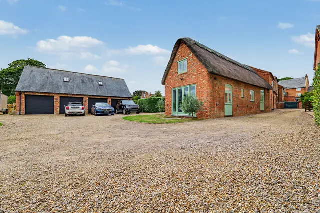 4 Abbey View, Welford, NN6, photo 1