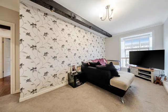 Wharf Street, Sowerby Bridge, HX6, photo 2