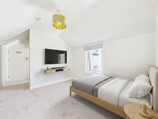 Photo 3 — 18c, 18B-18C Falkner Street, Gloucester, GL1 4SG