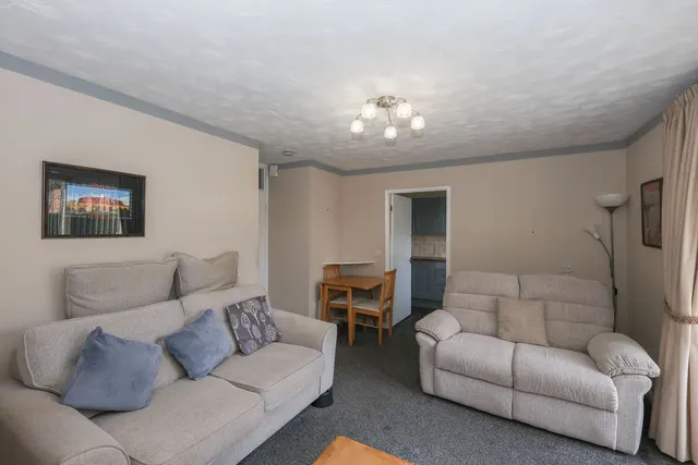 Photo 2 — Mulberry Close, Rochdale OL11 3TS
