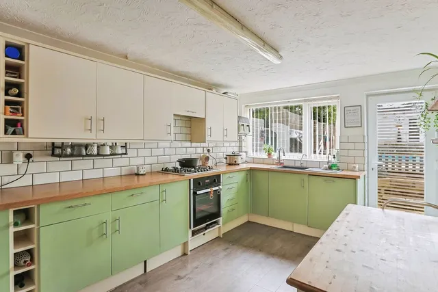 Galloway Road, Poole, BH15, photo 2