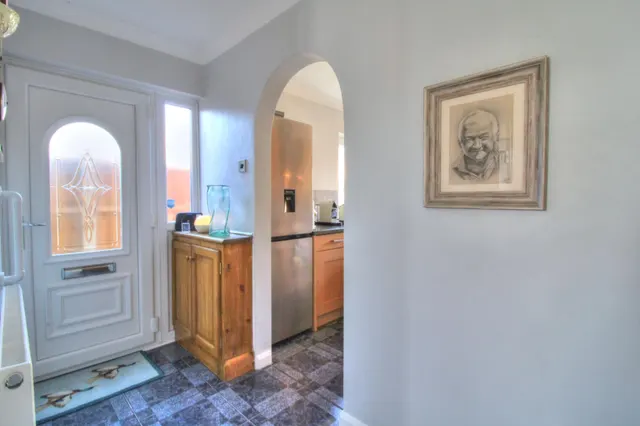 Essex Gardens, Stanford-le-hope, SS17, photo 2