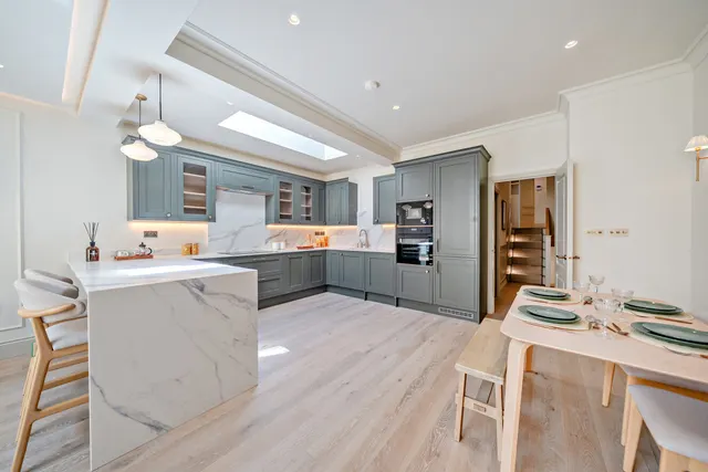 Photo 2 — Lower Richmond Road, Putney, London, SW15