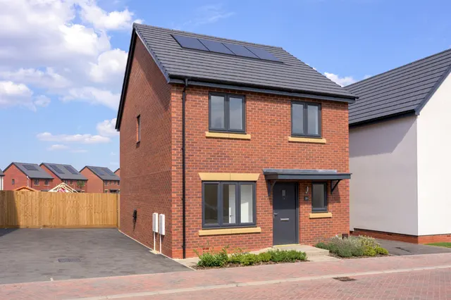 Wood Avens Way, Kettering, NN14, photo 1