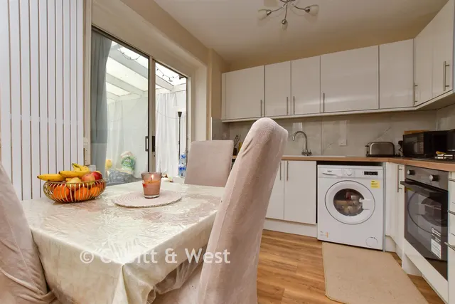 Shrewsbury Road, Carshalton, SM5, photo 3