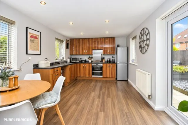 Buttercup Way, Witham St Hughs, LN6, photo 3