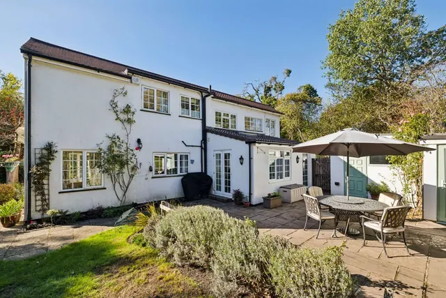 Ford Road, West End, GU24, photo 1