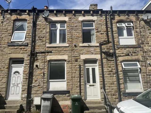 Bromley Street, Batley WF17 6LD, photo 1
