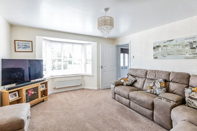 Photo 2 — Chelveston Road, Raunds
