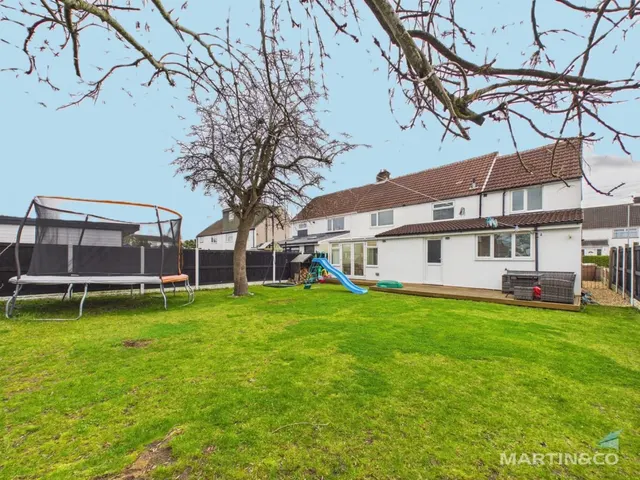 Photo 2 — Arborn Drive, Upton