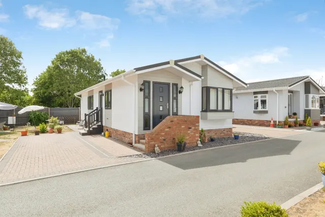 Moorbarns Lane, Lutterworth, LE17, photo 1