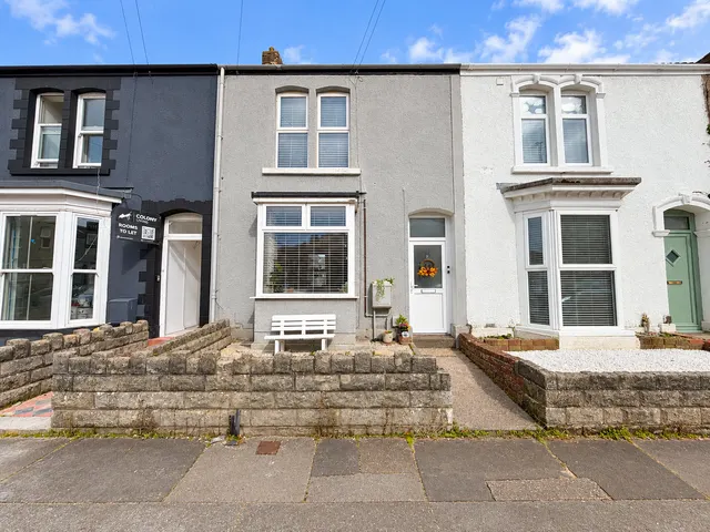 Marlborough Road, Brynmill, SA2, photo 1