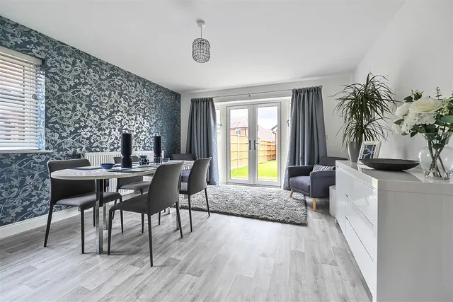 Photo 2 — Maddoxford Gardens, Boorley Green