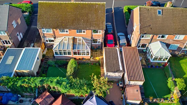 Manse Drive, Huddersfield, HD4, photo 3