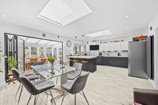 Photo 2 — Hillfoot Road, Romford, RM5 3LL
