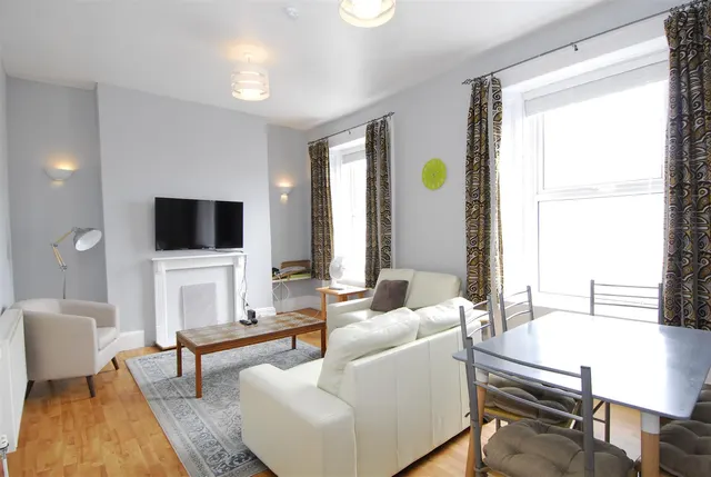 Clifton Place, Plymouth, photo 3