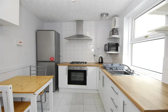 Clifton Place, Plymouth, photo 2