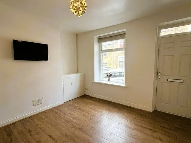 Vine Street, Greaves, LA1, photo 2