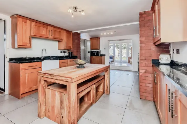 Bassenhally Road, Peterborough, PE7, photo 2