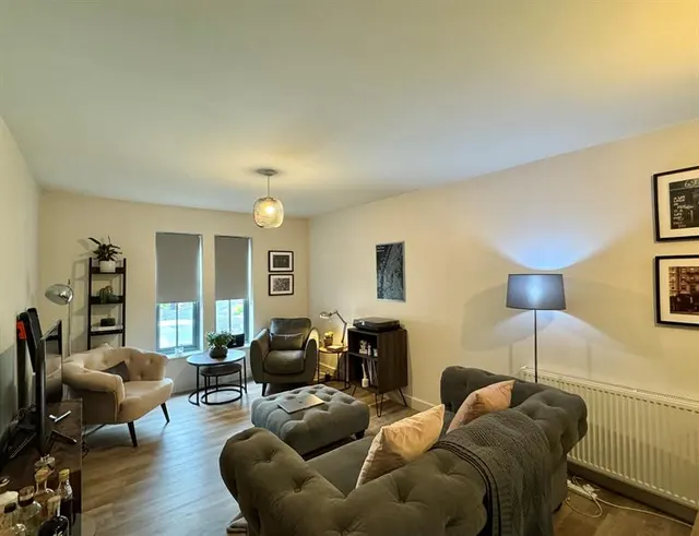 Samuel Wood Close, Glossop, photo 2