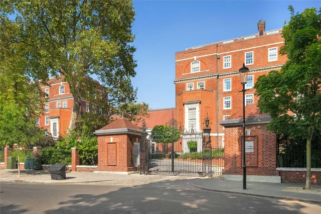 Academy Gardens, Duchess of Bedfords Walk, London, W8 7QQ, photo 1