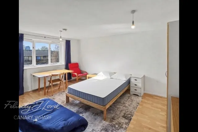 Telegraph Place, photo 1