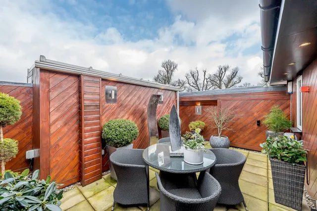 Photo 2 — Buckley Court, 375 Cockfosters Road, Barnet, Hertfordshire, EN4 0JT
