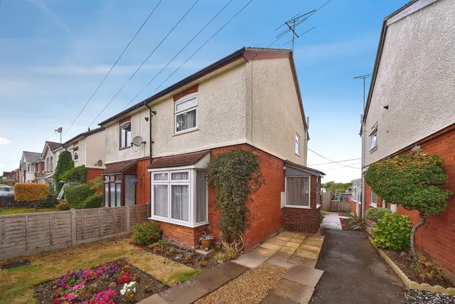 Vigo Road, Andover, photo 1