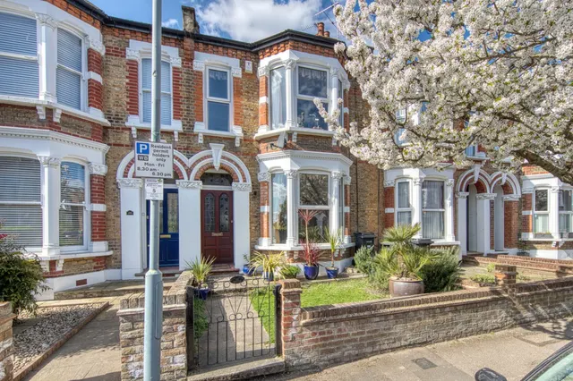 Addison Road, Wanstead, photo 1