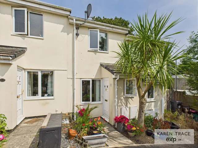 Doubletrees Court, St Blazey, PL24, photo 1