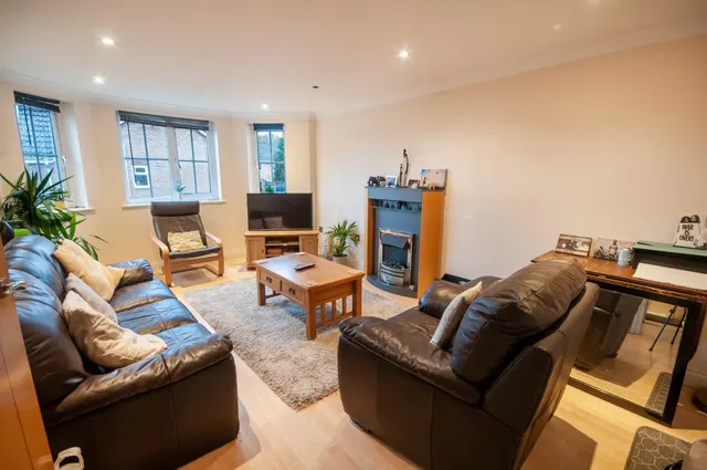 Photo 2 — Dingle Close, Radcliffe, Manchester, M26 1UN