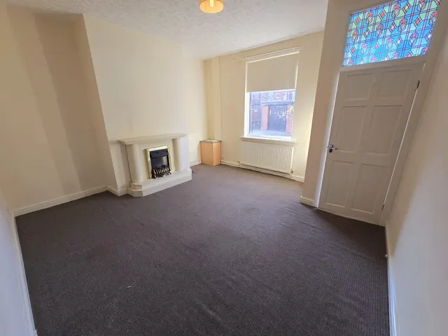 Wigan, WN6, photo 2