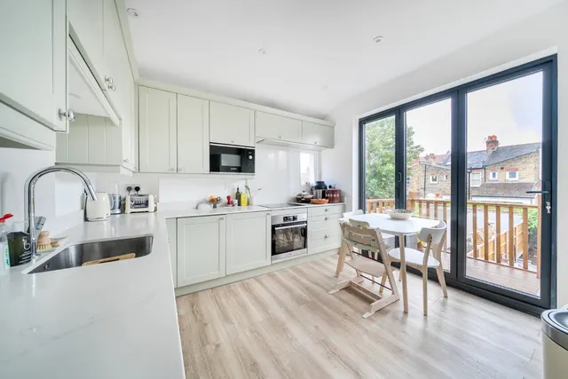 Photo 3 — Bickley Street, Tooting, London, SW17