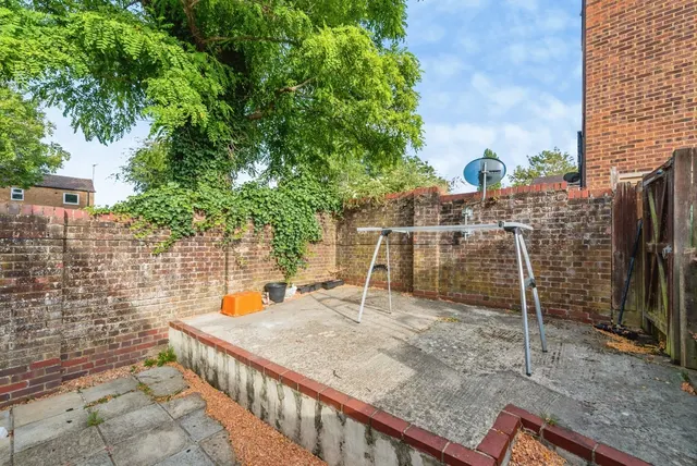 Oakham Close, Swindon, SN5, photo 2
