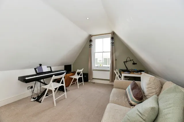 Baillie Road, Guildford, GU1, photo 3