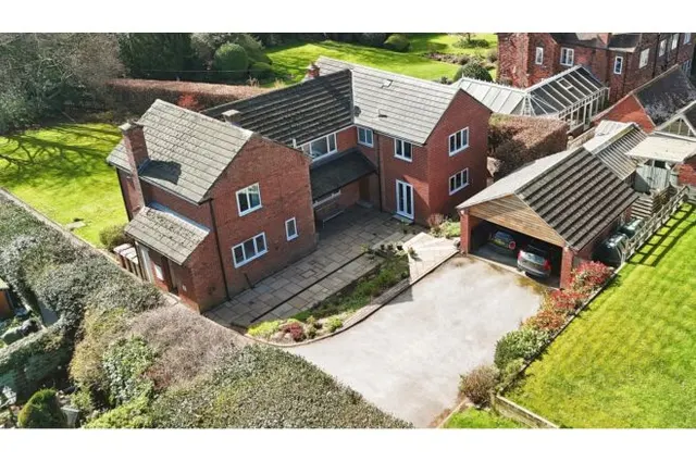 Green Lane, Dronfield, S18, photo 2