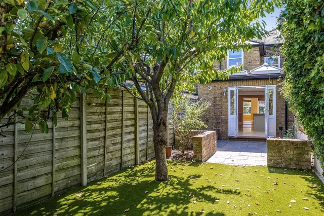 Fifth Cross Road, Twickenham, TW2, photo 3