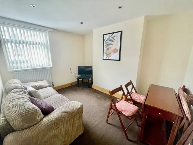 Borough Road, Middlesbrough, North Yorkshire, TS1, photo 1