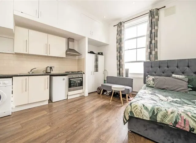 Old Brompton Road, South Kensington, SW5, photo 1