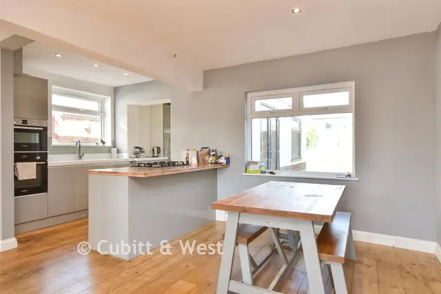 Sefton Road, Portslade, BN41, photo 2