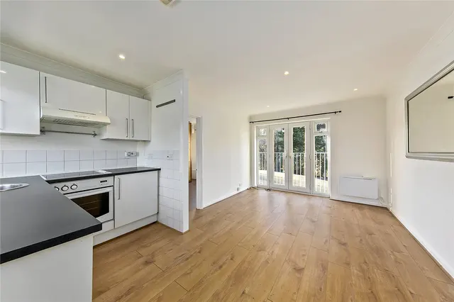 St Margarets Road, St Margarets, TW1, photo 2