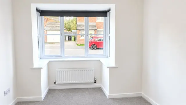 Kingfisher Crescent, Sandbach, CW11, photo 3