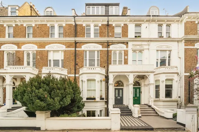Sinclair Road, W14, photo 1
