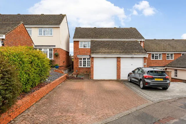 Aldwyke Rise, Ware, SG12 0BY, photo 1