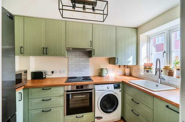 Robins Court, Faringdon, SN7, photo 2