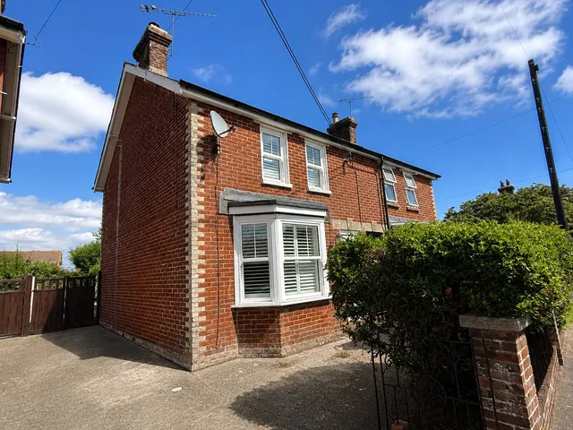 Alexandra Road, Fordingbridge, Hampshire, SP6 1EJ, photo 1