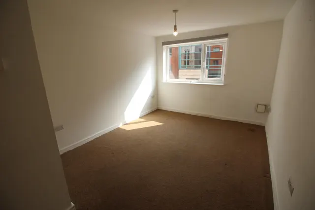 Union Street, Oldham, OL1, photo 3