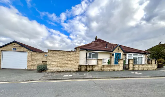 Derry Hill, Menston, LS29, photo 1