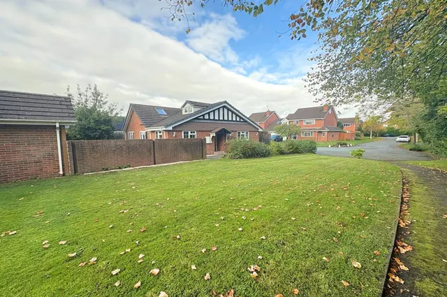 Elmore Close, Crewe, photo 2