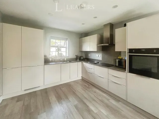 Bartons Road, Havant, PO9, photo 3
